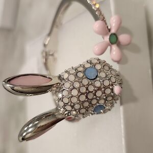 BETSEY JOHNSON BUNNY HINGED BRACELET WITH PINK DAISY EASTER SPRING